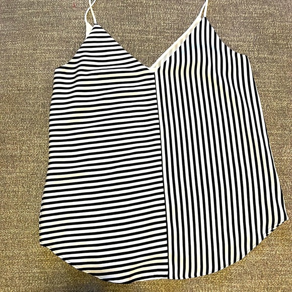Express Tops - Express camisole striped black and white